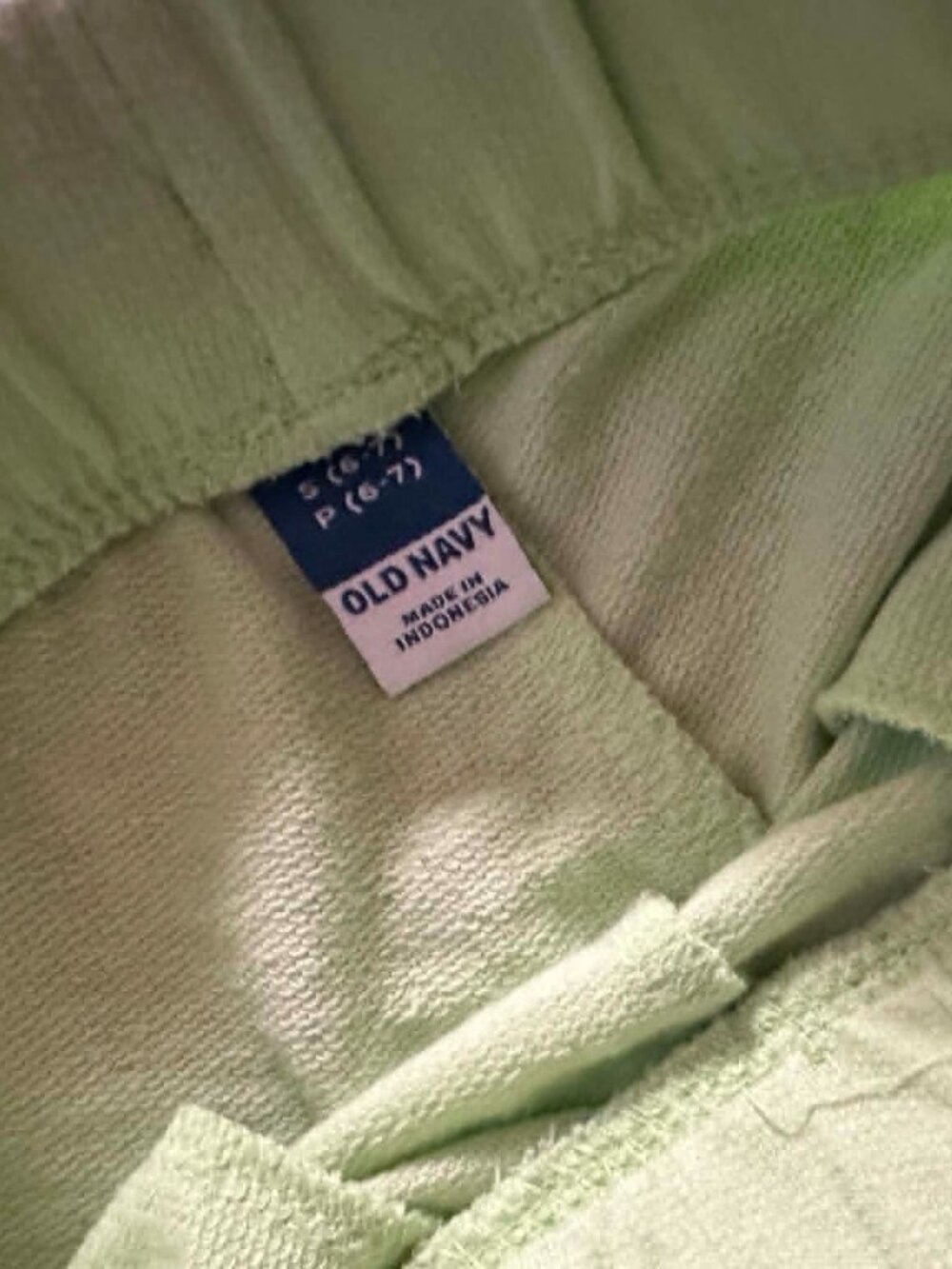 Girls Old Navy shorts - Picture 2 of 3